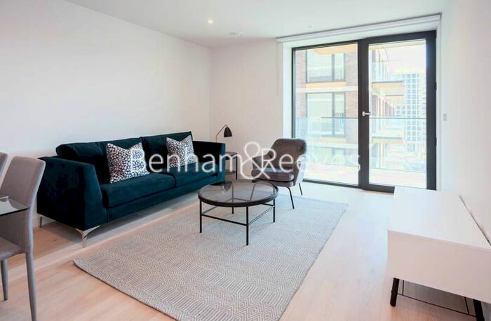 1 Bedroom Flat To Rent In John Cabot House, Clippers Street, E16