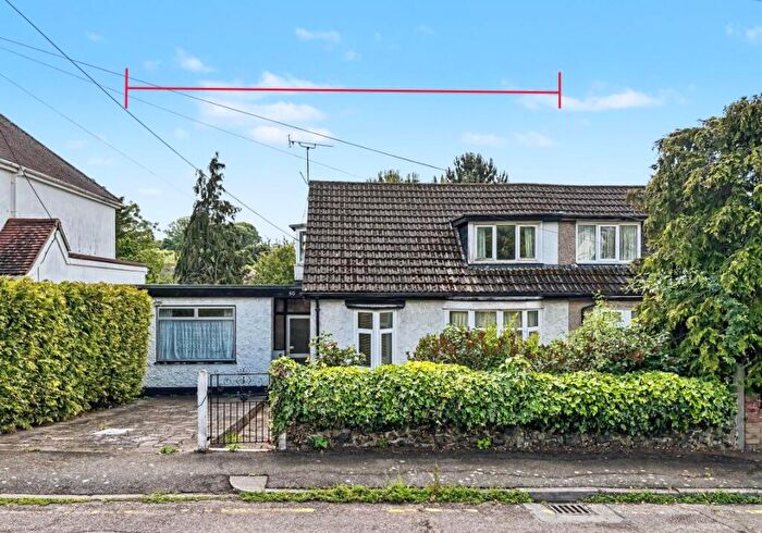 3 Bedroom Bungalow For Sale In Sidwell Avenue, Benfleet, Essex, SS7
