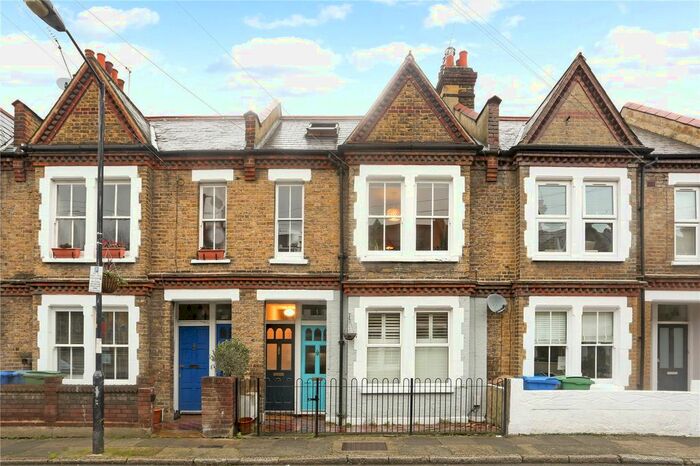 2 Bedroom Terraced House To Rent In Aylesbury Road, London, SE17