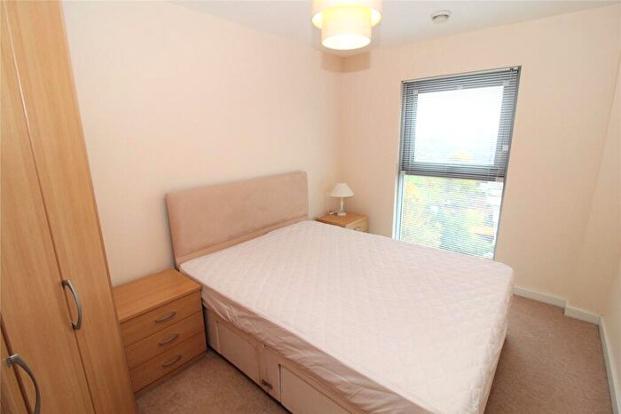 2 Bedroom Apartment To Rent In The Paramount, Beckhampton Street, Swindon, Wiltshire, SN1