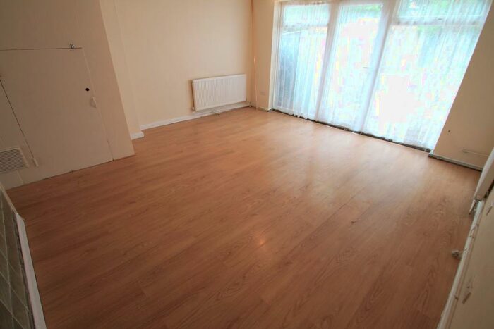 4 Bedroom House To Rent In Wensleydale, Luton, LU2