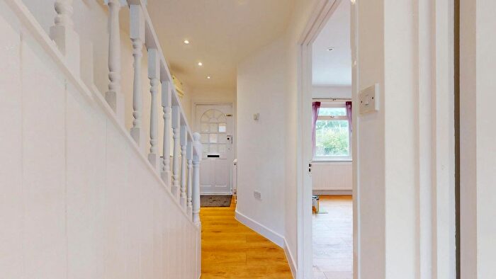 3 Bedroom Semi-Detached House To Rent In Eastcote Lane, Northolt, UB5