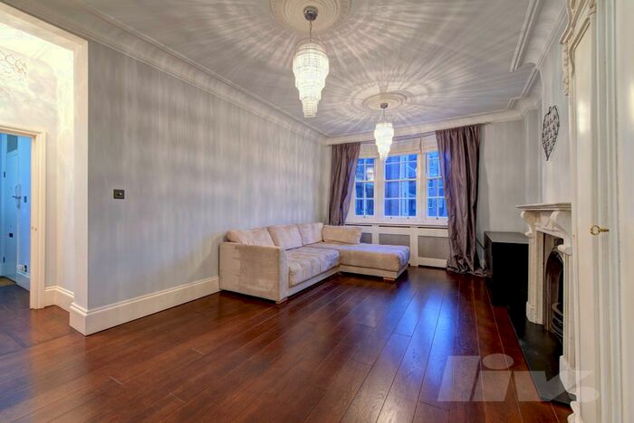 1 Bedroom Flat To Rent In Rodney Court, Maida Vale, Maida Vale, W9