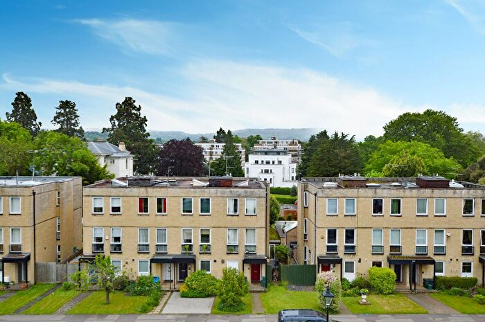 2 Bedroom Flat For Sale In East Approach Drive, Pittville, Cheltenham, GL52