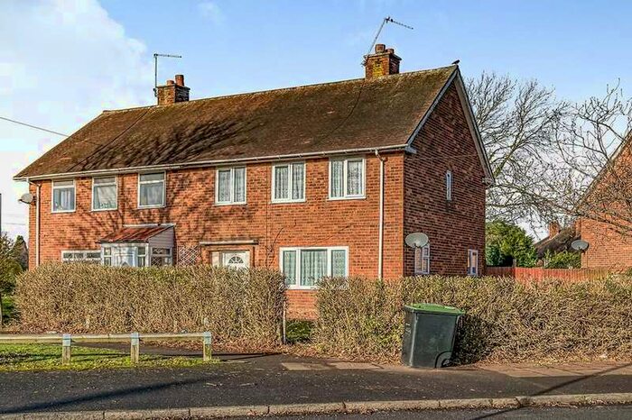 3 Bedroom Semi-Detached House To Rent In Hopedale Road, Quinton, Birmingham, West Midlands, B32