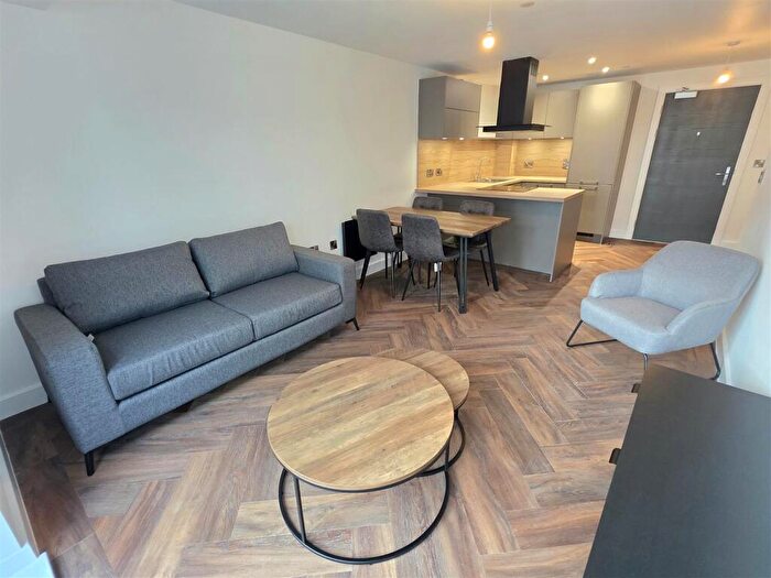 1 Bedroom Apartment To Rent In St. Pauls Square, Birmingham, B3
