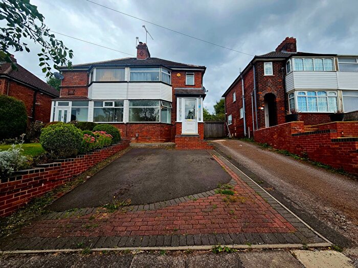 3 Bedroom Property To Rent In Dyas Avenue, Great Barr, Birmingham, B42