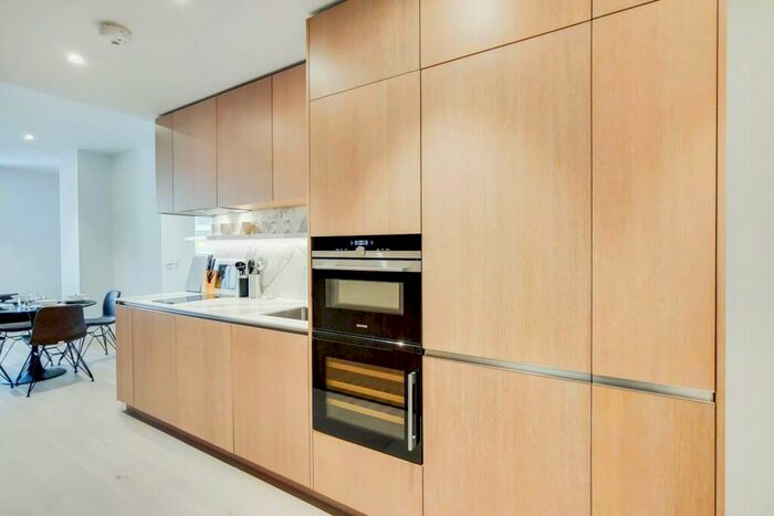 Studio To Rent In Park Drive, Tower Hamlets, London, E14