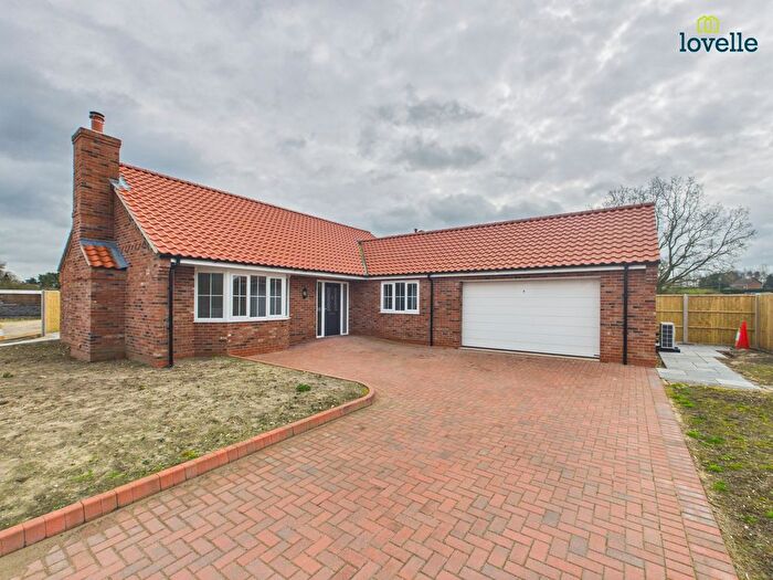 3 Bedroom Detached Bungalow For Sale In Mill Lane, Osgodby, LN8