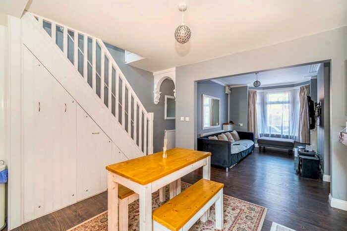 3 Bedroom Property To Rent In Sydney Road, Shirley, Southampton SO15