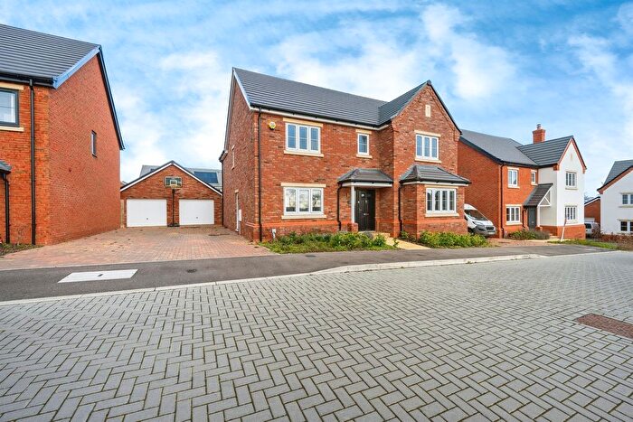 4 Bedroom Detached House For Sale In Spring Hill, Gravenhurst, Bedford, MK45