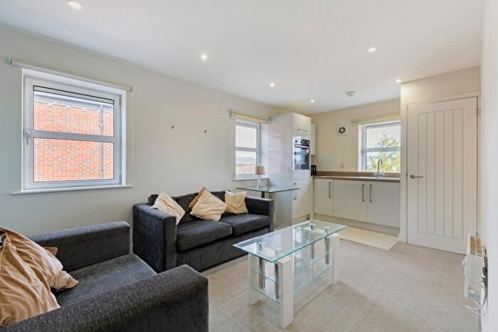 1 Bedroom Flat To Rent In Arden Street Stratford-upon-Avon, CV37