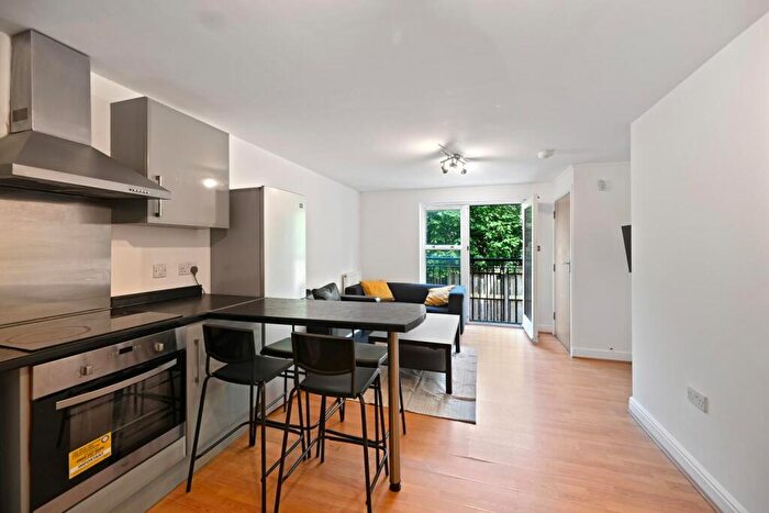 4 Bedroom House To Rent In Broomhall Street, Sheffield, S3