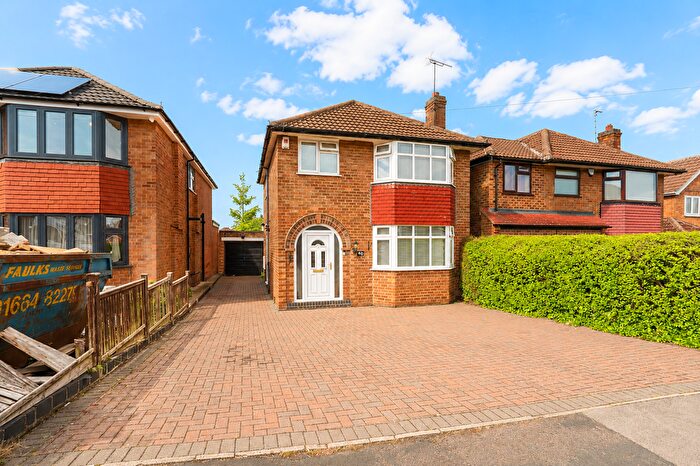 3 Bedroom Detached House For Sale In The Osiers, Braunstone, Leicester, Leicestershire, LE3
