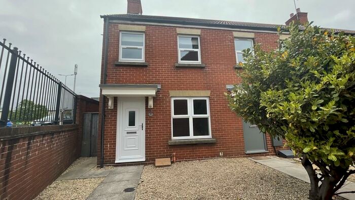 3 Bedroom End Of Terrace House To Rent In Rowan Place, Weston-super-Mare, BS24