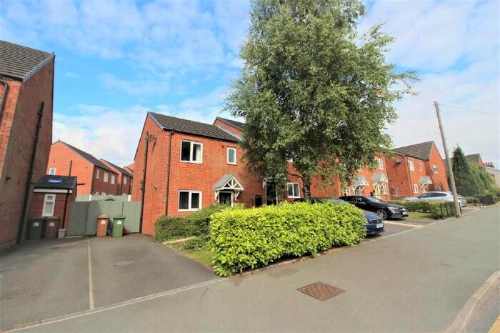 3 Bedroom Semi-Detached House To Rent In Dunriding Lane, West Park, St Helens, WA10