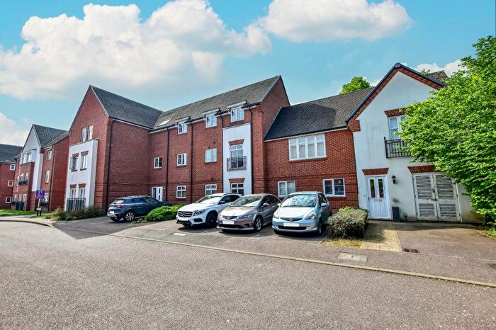 2 Bedroom Apartment For Sale In Meadow View, Amersham, Buckinghamshire, HP6