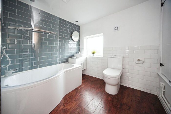 1 Bedroom Property To Rent In High Street, Toddington, Dunstable, LU5