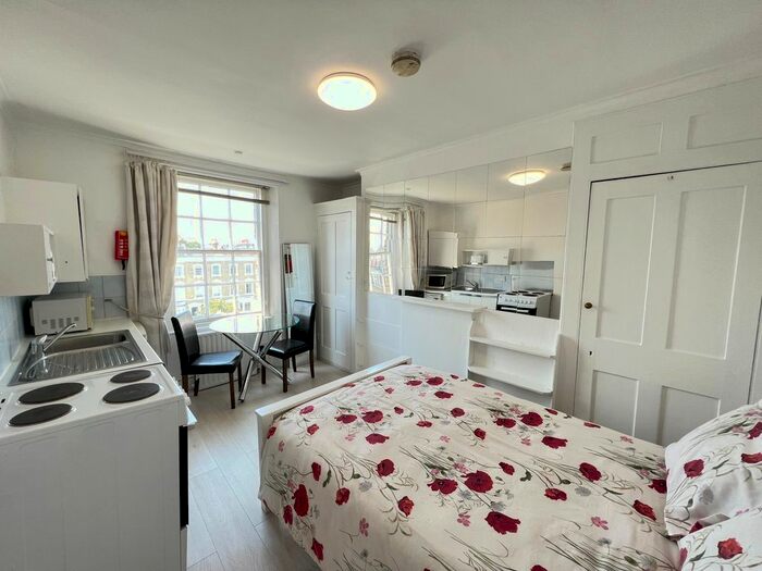 Studio To Rent In Oakley Street, London, SW3
