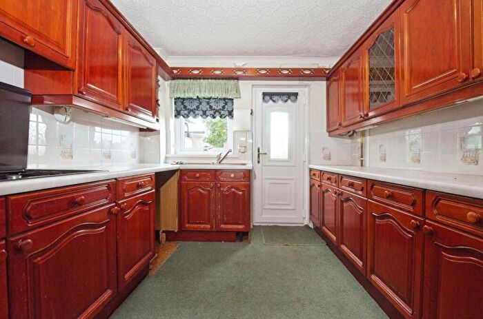 3 Bedroom End Of Terrace House For Sale In Bryn Pinwydden, Cardiff, CF23