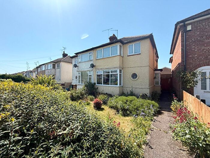 3 Bedroom Semi-Detached House For Sale In Sundon Park Road, Sundon Park, Luton, Bedfordshire, LU3
