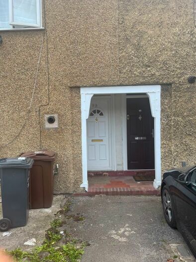 2 Bedroom Terraced House To Rent In Dagenham, Essex, RM9