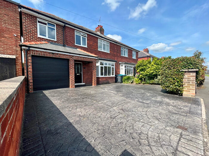 3 Bedroom Semi-Detached House To Rent In Crosby Road, Northallerton, DL6