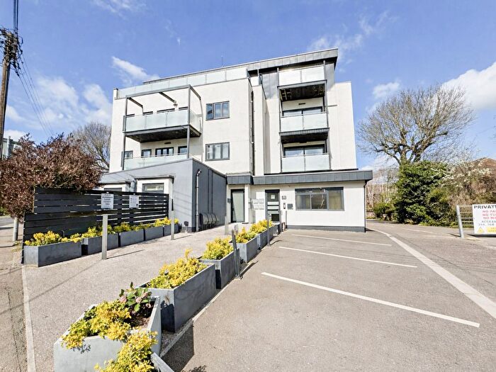 2 Bedroom Flat For Sale In Spa Place, Main Road, Hockley, SS5