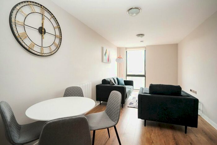 2 Bedroom Flat To Rent In Jesse Hartley Way, Liverpool, L3