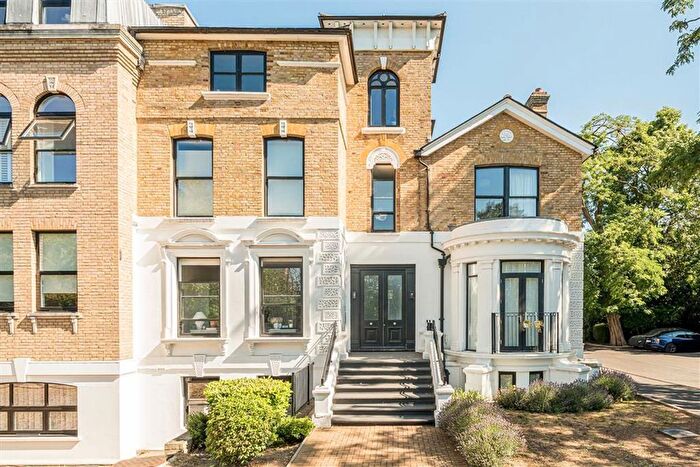 1 Bedroom Flat To Rent In Hampton Road, Teddington, TW11