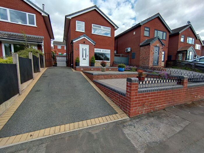 3 Bedroom Detached House For Sale In Hillside Avenue, Kidsgrove, Stoke-On-Trent, ST7