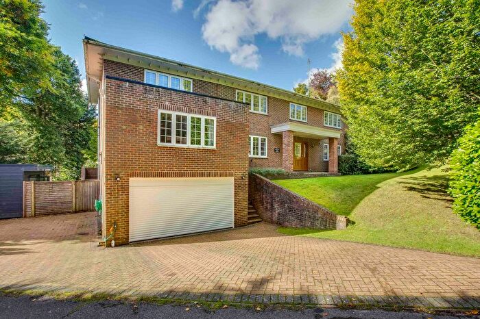 6 Bedroom Detached House For Sale In Corner House, Magnolia Dene, Hazlemere, High Wycombe, HP15