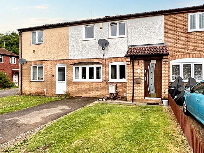 3 Bedroom Terraced House For Sale In Lincoln Way, Daventry, NN11