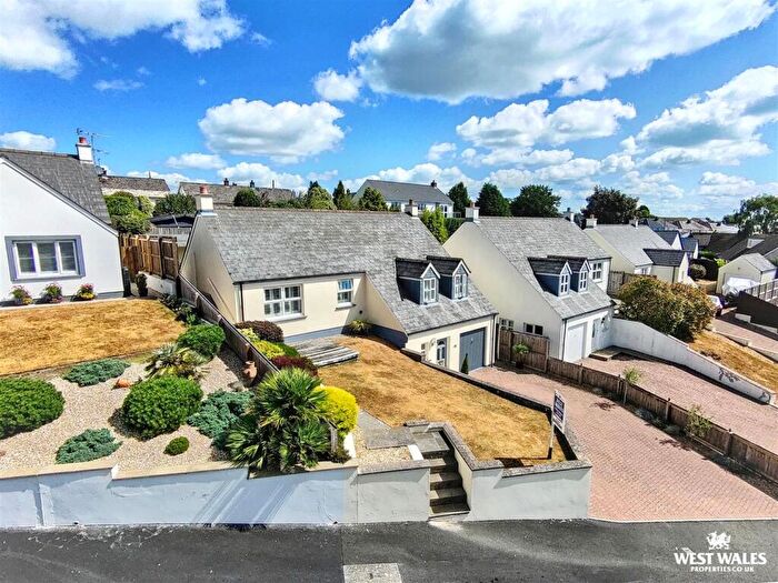 4 Bedroom Detached House For Sale In Ocean Point, Saundersfoot, SA69