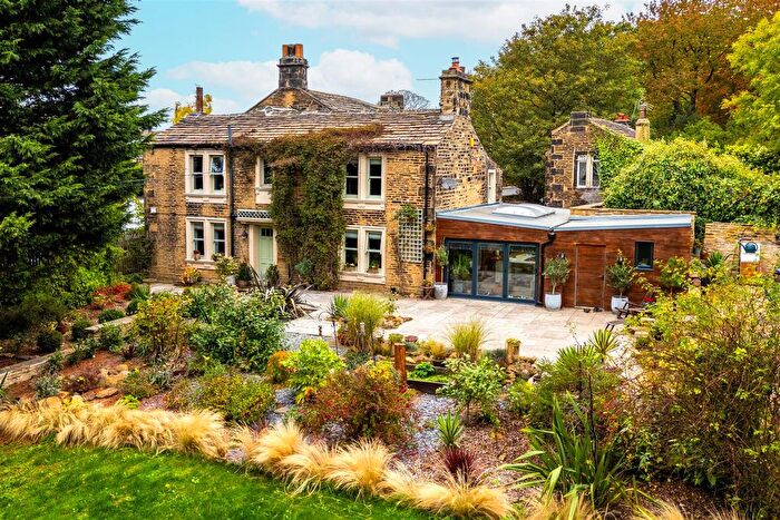 4 Bedroom Link Detached House For Sale In S Link-Detached Character Property, Apperley Bridge, BD10
