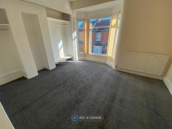 3 Bedroom Terraced House To Rent In Thornton Street, Middlesbrough, TS3