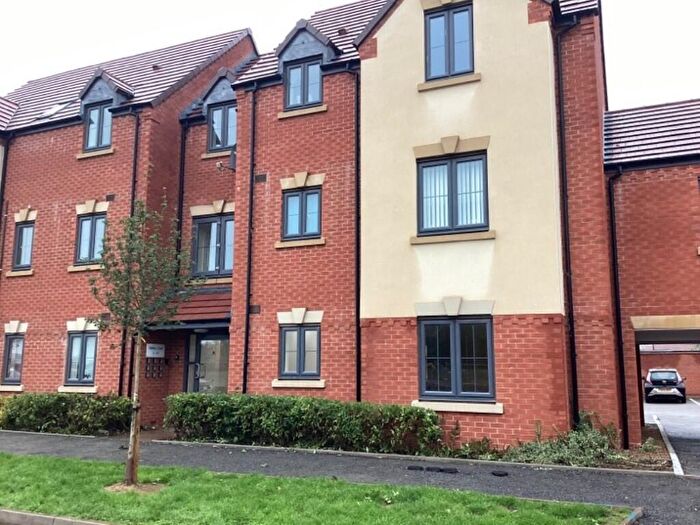 2 Bedroom Flat To Rent In Oakley Court, Duke Of York Avenue, Warwick, Warwickshire, CV33