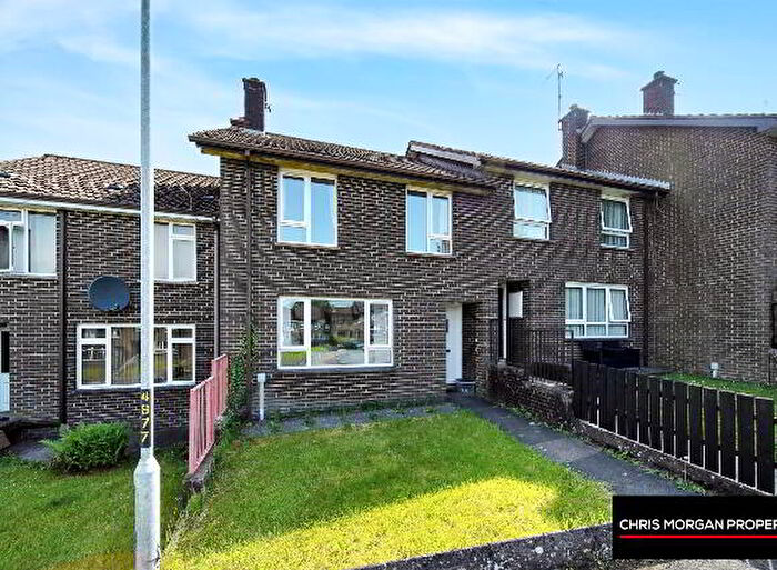 3 Bedroom Mid Terraced House For Sale In Dunavon Park, Dungannon, BT71