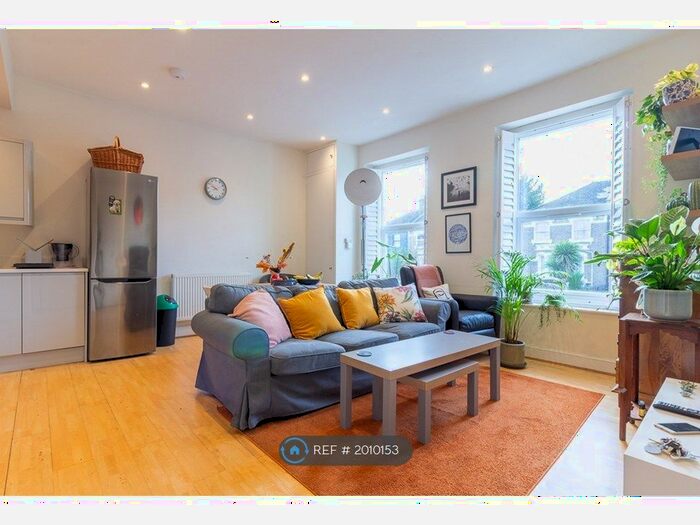 2 Bedroom Flat To Rent In Stanstead Road, London, SE23