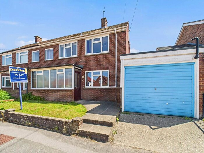 3 Bedroom Semi-Detached House To Rent In Lower Road, Chinnor, OX39