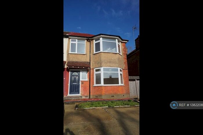 3 Bedroom End Of Terrace House To Rent In Bridgewater Road, Wembley, HA0