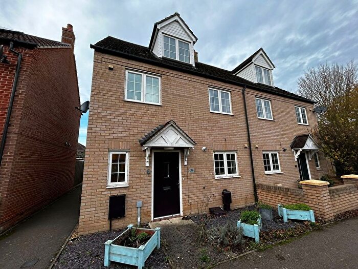 4 Bedroom Semi Detached House For Sale In The Furrow, Littleport, CB6