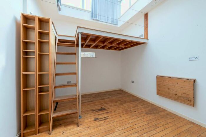 Studio To Rent In Musjid Road, Clapham Junction, London, SW11