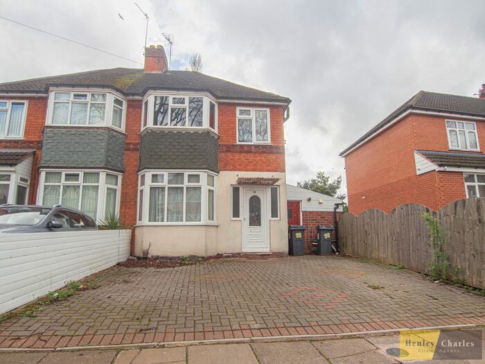 3 Bedroom Semi-Detached House To Rent In Wensleydale Road, Great Barr, Birmingham, B42
