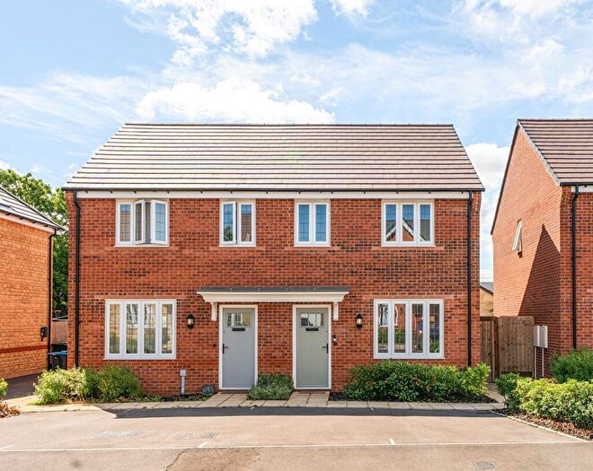 3 Bedroom Semi-Detached House For Sale In Miles Drive, Brize Norton, Carterton, Oxfordshire, OX18