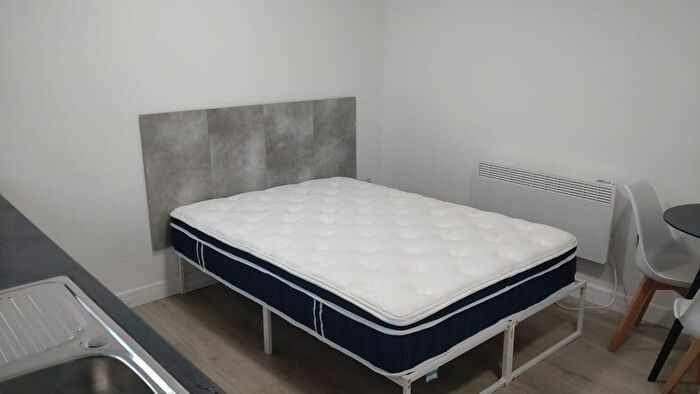 Studio To Rent In South Street, Enfield, EN3