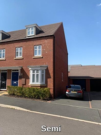 3 Bedroom Semi-Detached House To Rent In Saturn Road, Berry Hill, Mansfield, Nottinghamshire, NG18