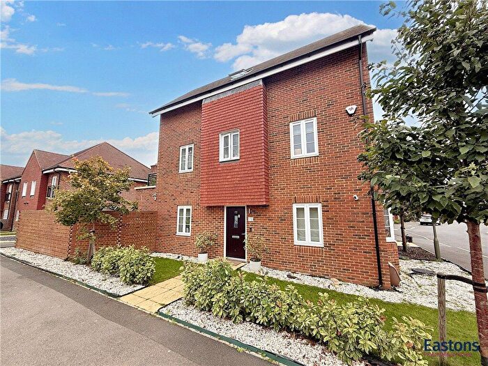 4 Bedroom Semi-Detached House For Sale In Chetwode Road, Tadworth, Surrey, KT20
