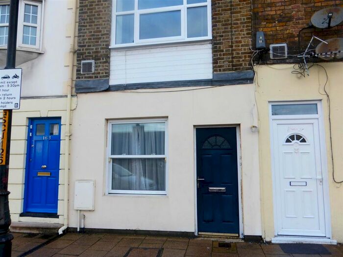 1 Bedroom Flat To Rent In Snargate Street, Dover, CT17