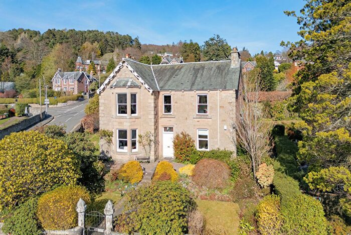 3 Bedroom Flat For Sale In Gordon Road, Crieff, PH7